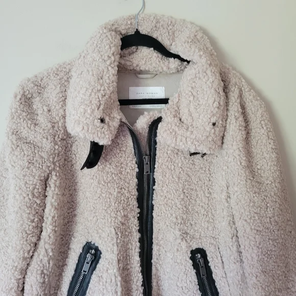 Zara Contrasting Faux Fur Shearling Jacket - Picture 7 of 13